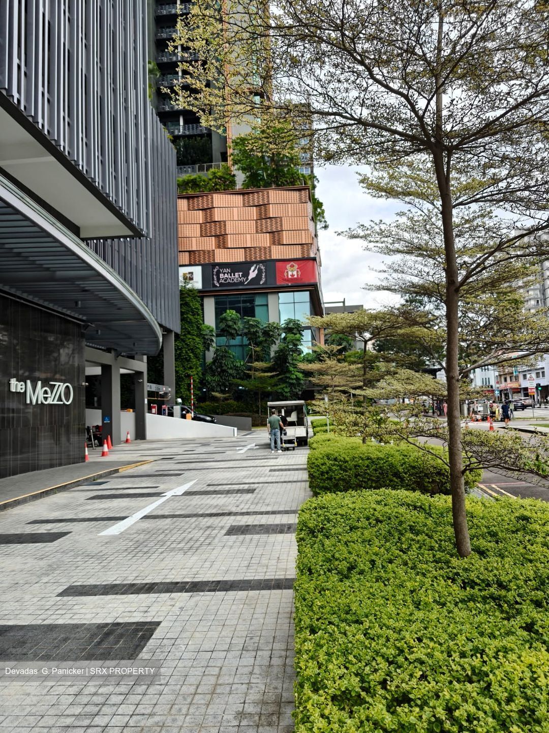 The Mezzo (D12), Retail #520065641